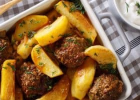 طريقة عمل صينية البطاطس بالكفتة