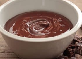 طريقة عمل صوص الشوكولاتة بعشر دقائق