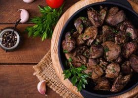 طريقة عمل كبدة دجاج بدبس الرمان