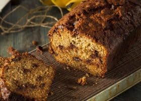 طريقة عمل كيك الموز بالجوز