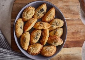 طريقة عمل سمبوسك بالسبانخ وجبن الريكوتا