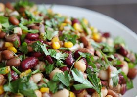 طريقة عمل سلطة البقوليات الحارة