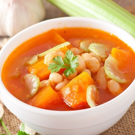 طريقة عمل شوربة القرع والفاصوليا البيضاء