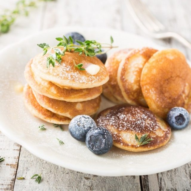 طريقة عمل ميني بان كيك بالبلوبيري