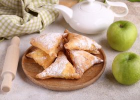 طريقة عمل فطيرة التفاح السريعة