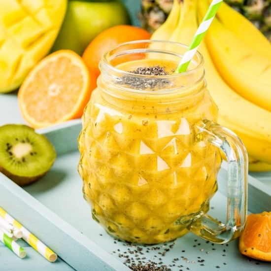 طريقة عمل عصير الكيوي بالمانجو والأناناس