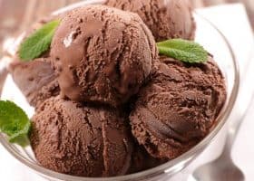 طريقة عمل الايس كريم بالشوكولاته