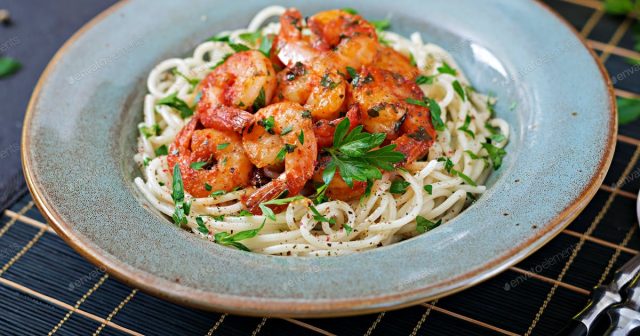 طريقة عمل مكرونة مع الروبيان المحمر