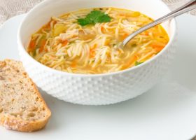 طريقة عمل شوربة الشعيرية بالخضار