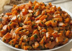 طريقة عمل جزر بالكزبرة والثوم