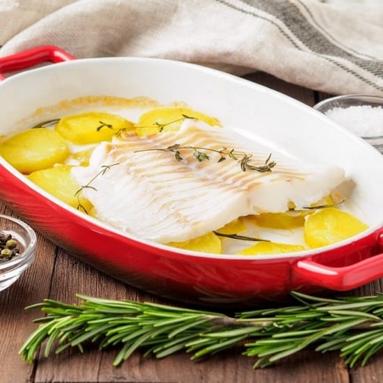 طريقة عمل سمك فيليه مشوي مع البطاطس للرجيم