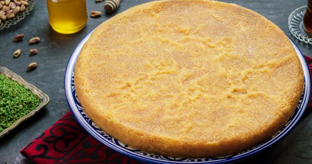 طريقة عمل الكنافة السادة