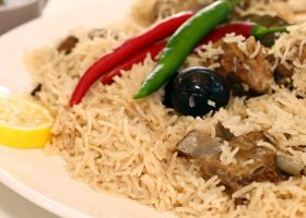 طريقة عمل الكبسة البيضاء باللحم