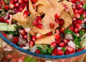 طريقة عمل فتوش لبناني بالرمان