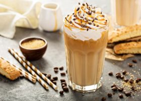 طريقة عمل ايس كوفي بالفانيلا والكريمة