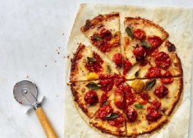 طريقة عمل عجينة البيتزا بالقرنبيط