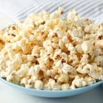 طريقة عمل بوب كورن بالثوم والروزماري
