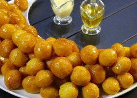 طريقة عمل اللقيمات الخليجية