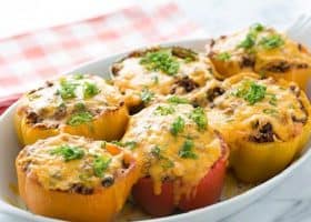 طريقة عمل فلفل محشي باللحم والخضار