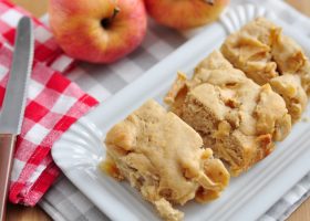 طريقة عمل براونيز بالتفاح