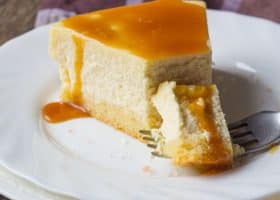 طريقة عمل حلى الزبادي والكريم كراميل