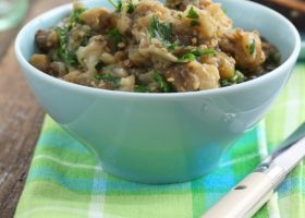 طريقة عمل سلطة باذنجان بالطحينة