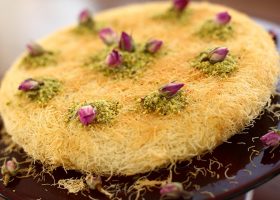 طريقة عمل كنافة بالمكسرات بالمقلاة