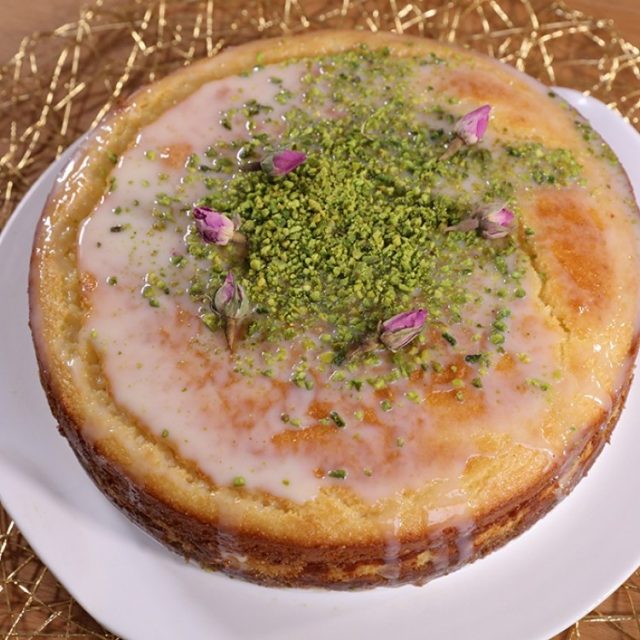 طريقة عمل بسبوسة التشيز كيك