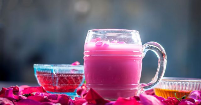 طريقة عمل شراب الورد بالحليب