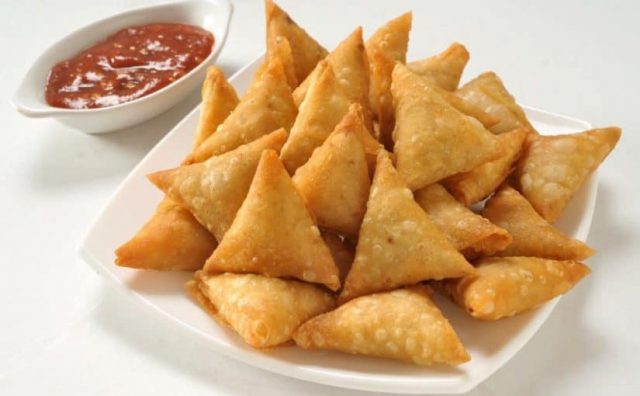 طريقة عمل سمبوسة بالخضار بالفرن