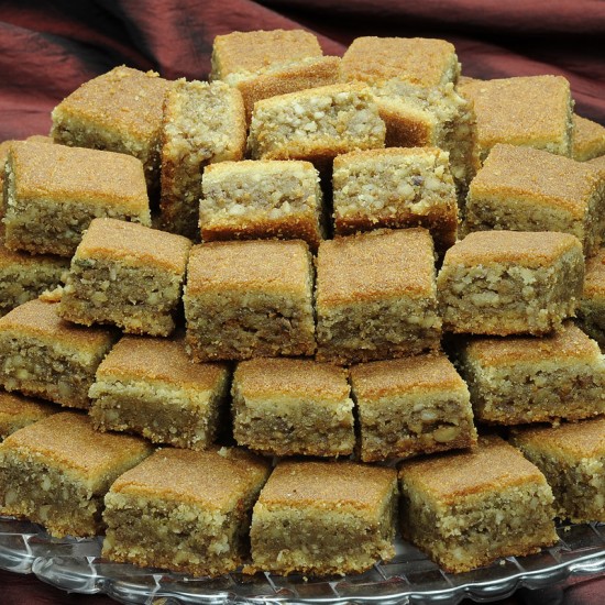 طريقة عمل معمول مد بالجوز