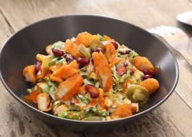 طريقة عمل السلطة المكسيكية بالدجاج