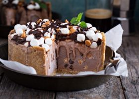 طريقة عمل فطيرة الآيس كريم