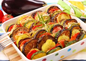 طريقة عمل صينية الخضار المشوية