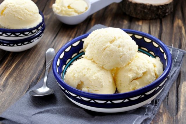 طريقة عمل آيس كريم بالكريم شانتيه