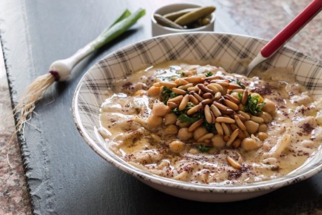 طريقة عمل فتة الحمص السورية