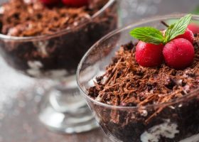 طريقة عمل حلى القهوة بالشوكولاتة السريع