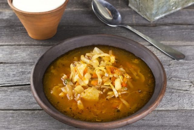 طريقة عمل شوربة الملفوف الحارقة