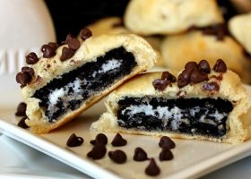 طريقة عمل كوكيز محشو بالأوريو