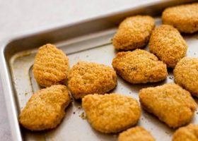 طريقة عمل ناجتس الدجاج بالفرن