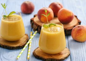 طريقة عمل سموثى الخوخ و البرتقال