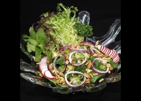 طريقة عمل سلطة الأفوكادو مع الجرجير