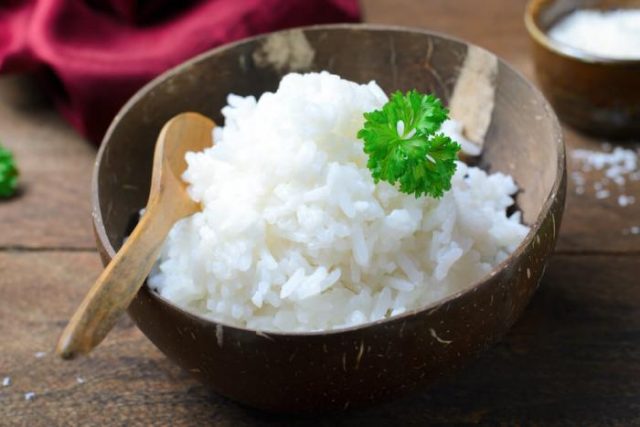 طريقة عمل الأرز المطهو على البخار