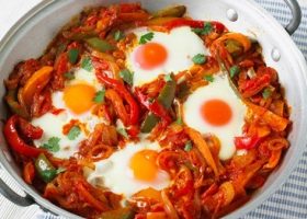 طريقة عمل البيض التركي بالفرن