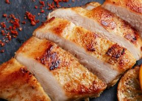 طريقة عمل دجاج مشوي بالليمون والبهارات للرجيم