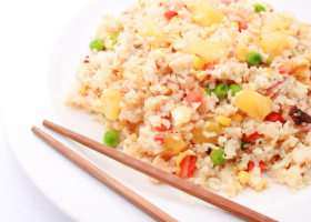 طريقة عمل أرز مقلي بالأناناس