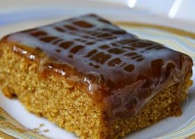 طريقة عمل البسبوسة بالكراميل