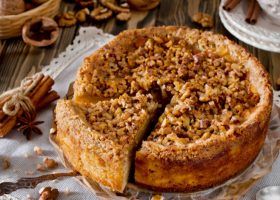 طريقة عمل كيكة القرفة بالجوز