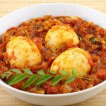 طريقة عمل البيض بالكاري مسالا
