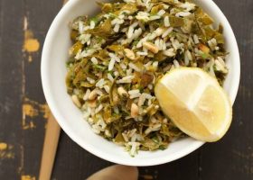 طريقة عمل سلطة ورق العنب بالرز